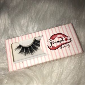 False Lashes #1